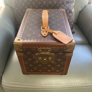 Vintage Louis Vuitton Monogram Boite Falcon Train Cosmetic Case